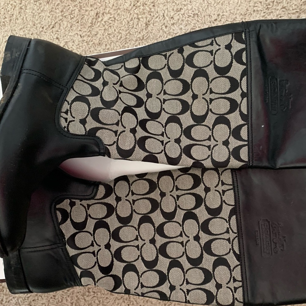 The set is $200 but if separate $75 shoes, $100 bag, $50 wallet